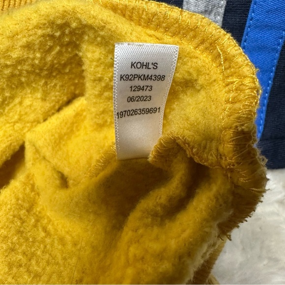Jumping Beans Hoodie Pokémon Yellow & Grey Size 6 - Picture 7 of 16